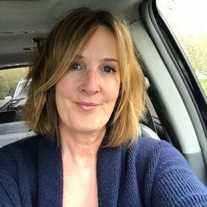 Meet your Posher, Elaine